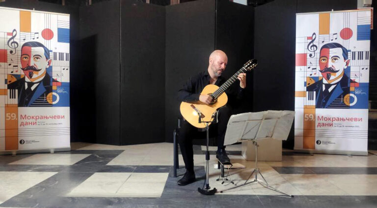 wеб-АМесирца4